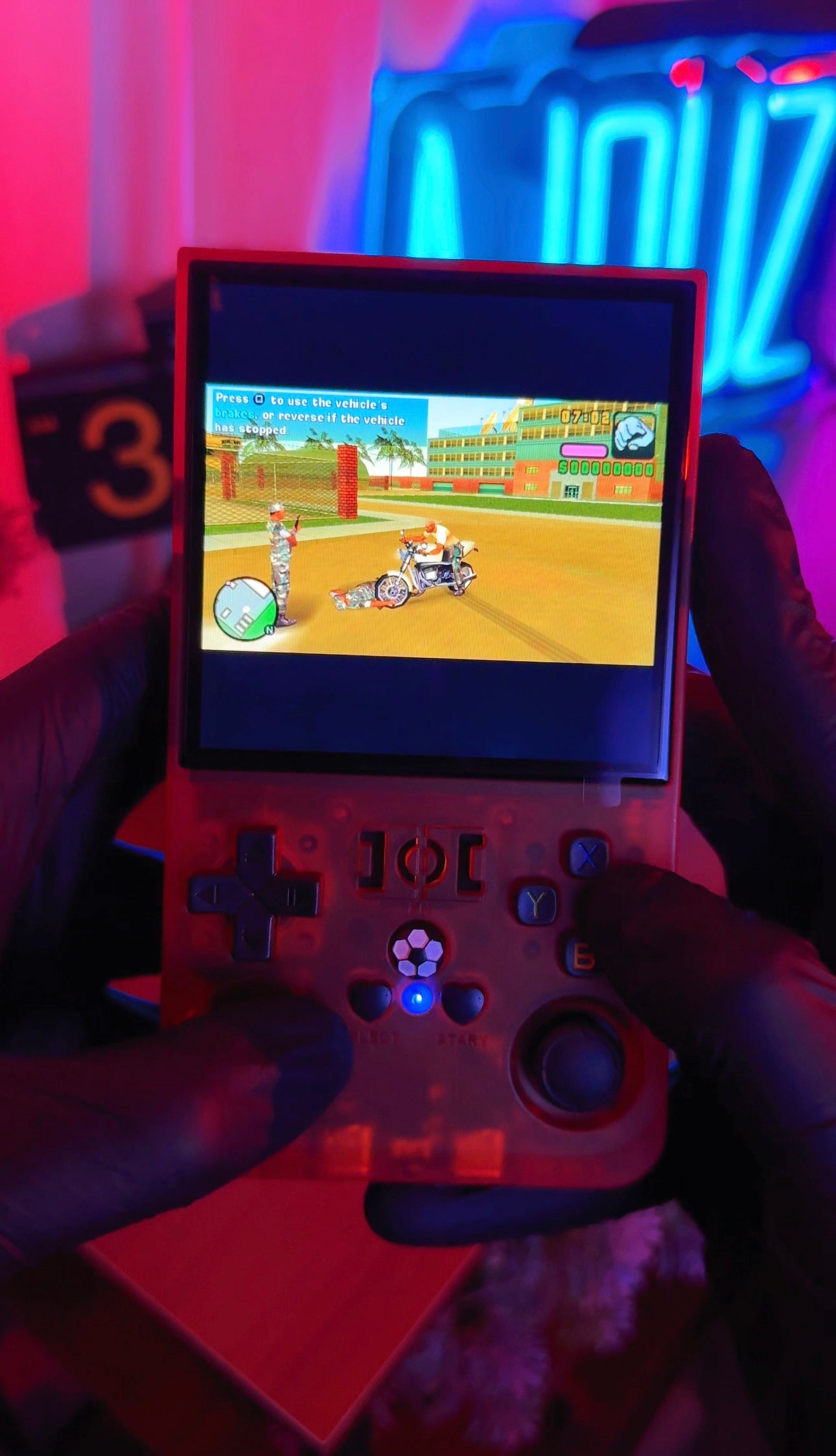 Open Source R36 MAX Retro Handheld Video Game Console 4.0 Inch IPS Screen Linux System