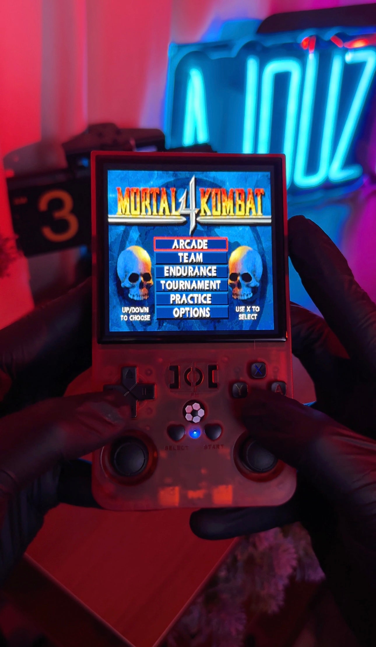 Open Source R36 MAX Retro Handheld Video Game Console 4.0 Inch IPS Screen Linux System