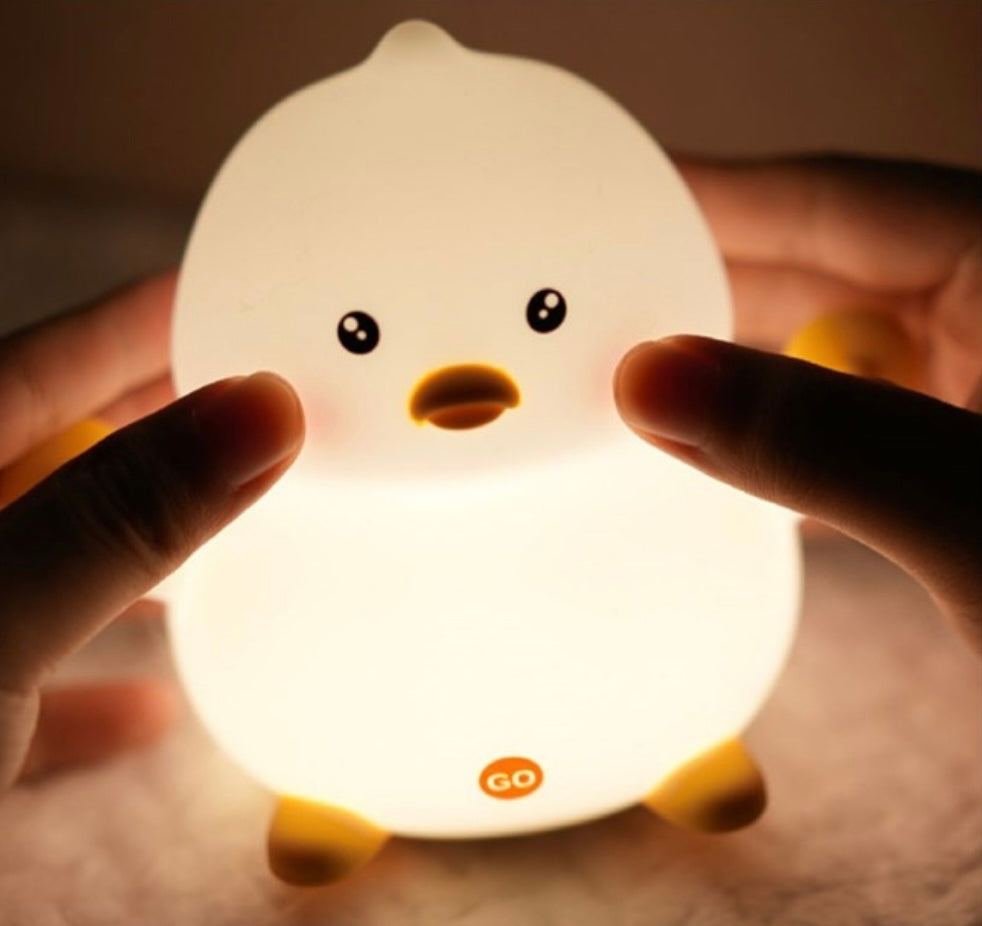 Cute Duck Lamp Silicone Night Light LED Bedside Lamp Nursery Nightlight with 30 Minutes Timer
